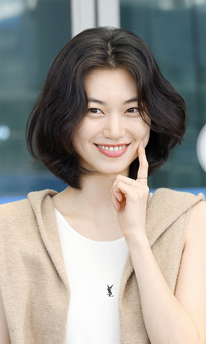 칸으로 떠나는 김도연, 칸영화제에 어울리는 파리지앵 바이브 [MHN영상]